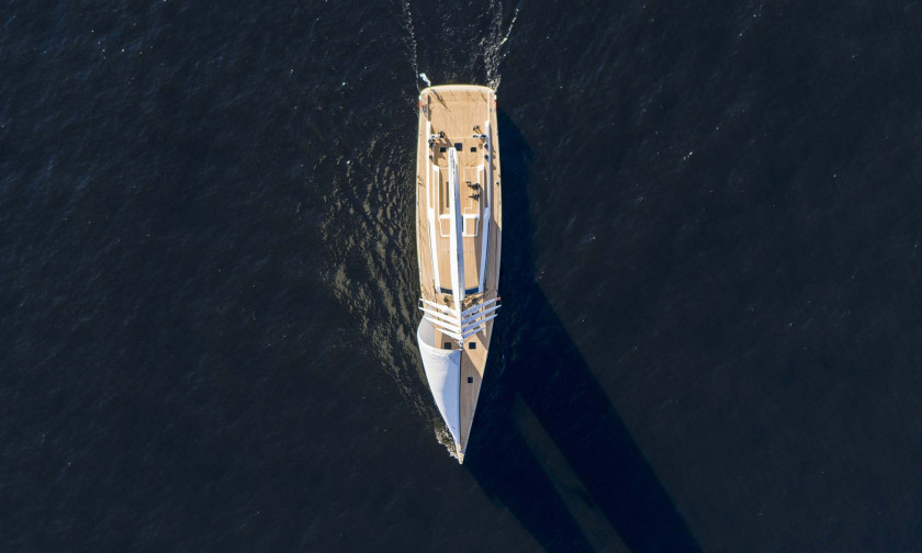 DEO_S120_Sailing_1_1